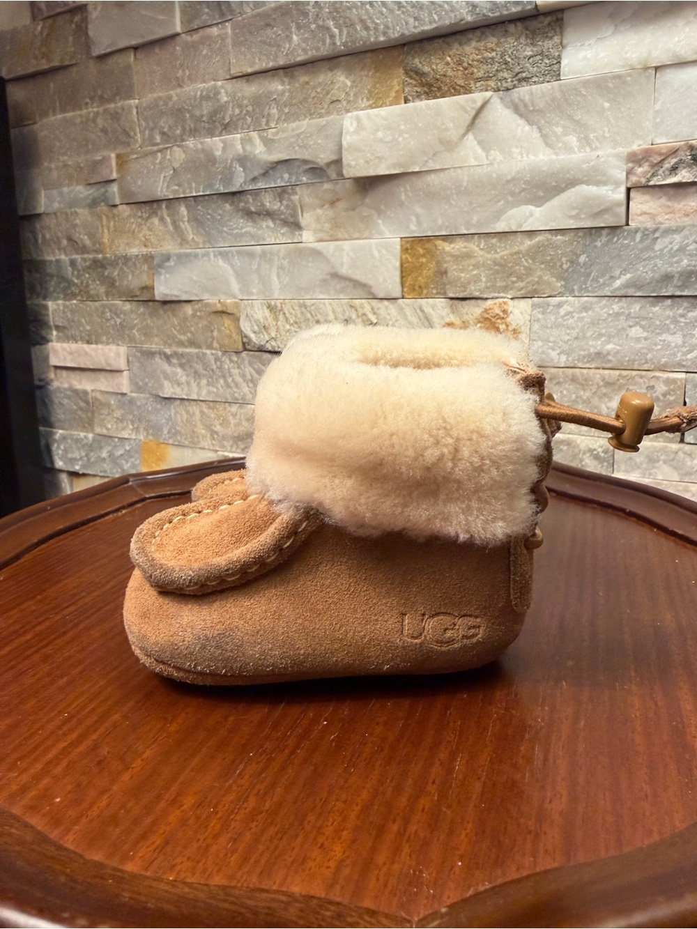 Infant/Baby Sz 0/1 Ugg Cage Tan Suede Shearling Sheepskin Moccasins Booties